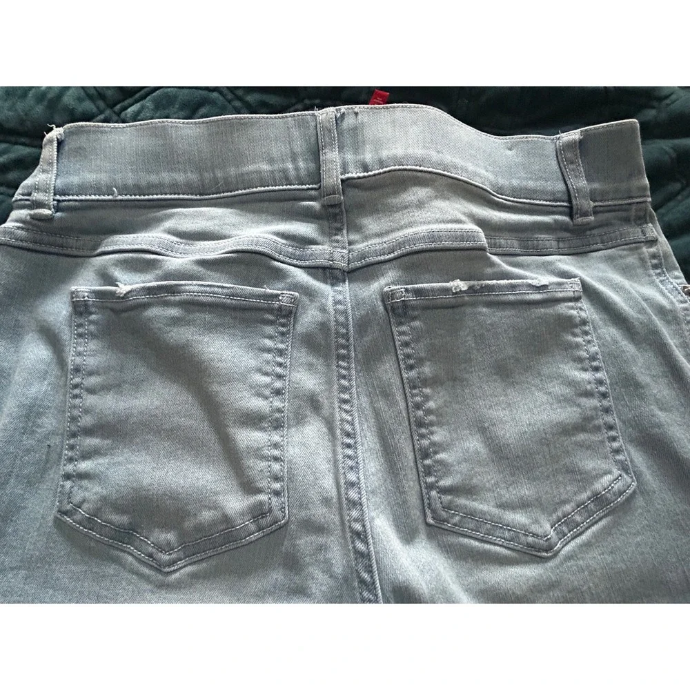Spanx Flare Jeans Light Wash Blue High Rise Pull On Stretch Denim Womens Medium - Picture 8 of 8